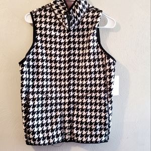 Belk Casual Reversible Fleece Vest Hounstooth/Red Size M, NWT